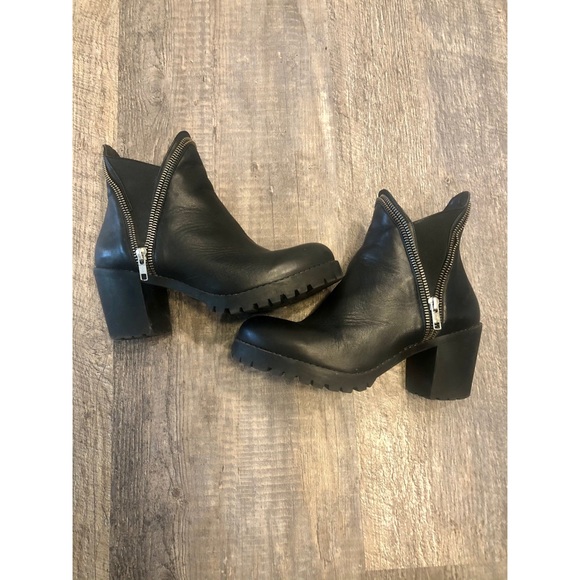 Zara zipper black chunky ankle boots 🖤 - Picture 2 of 13